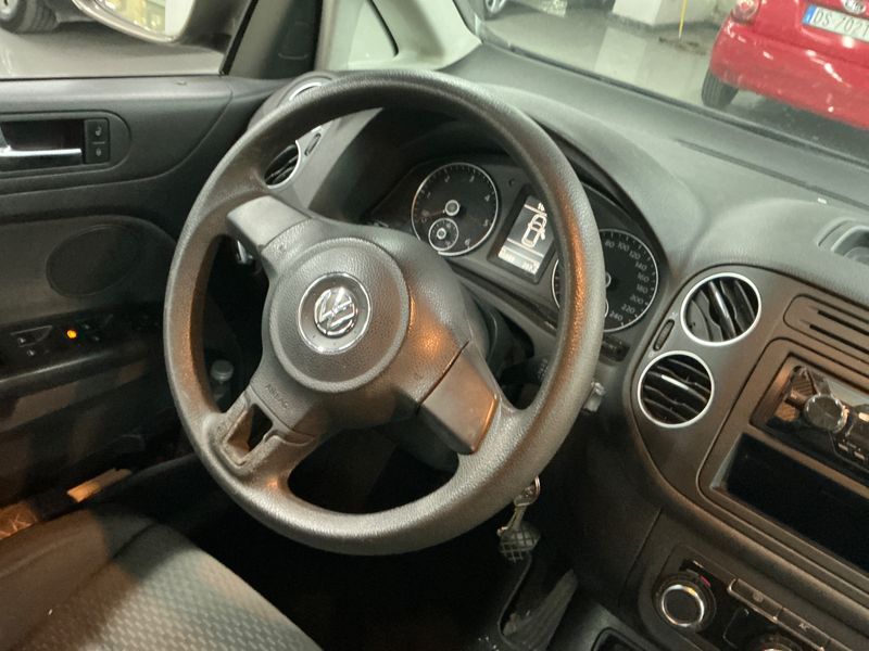 Volkswagen Golf VI Plus 1.6 TDI Comfortline BlueMotion Tech 2011 – снимка 26
