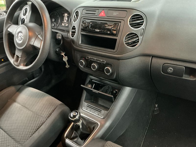 Volkswagen Golf VI Plus 1.6 TDI Comfortline BlueMotion Tech 2011 – снимка 27