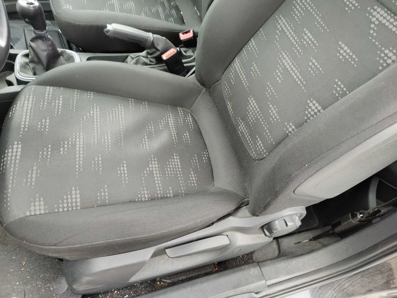 Opel Corsa 1.2 Color Edition 2011 – снимка 24