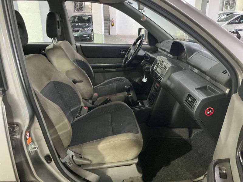 Nissan X-Trail 2.2 Turbodiesel Comfort 2003 – снимка 3