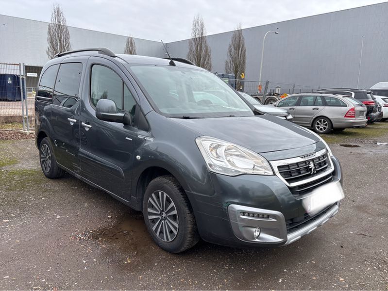 Peugeot Partner 1.2 PureTech Active 2018 – снимка 6