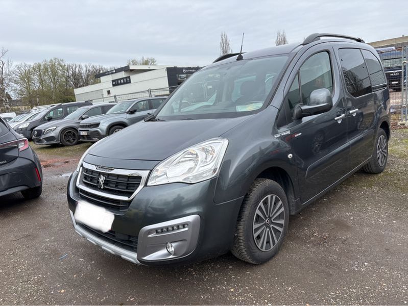 Peugeot Partner 1.2 PureTech Active 2018 – снимка 2