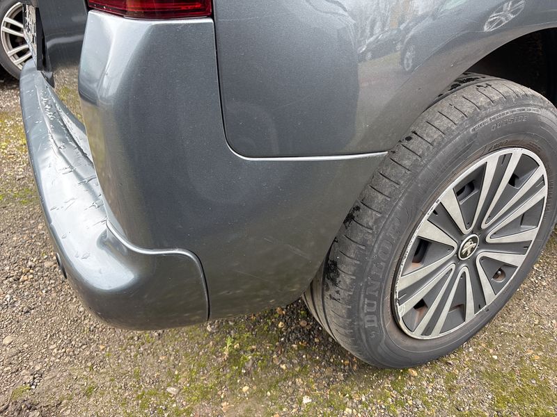 Peugeot Partner 1.2 PureTech Active 2018 – снимка 41
