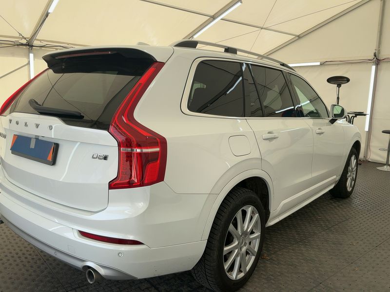 Volvo XC90 2.0 D5 Momentum AWD 2018 – снимка 8
