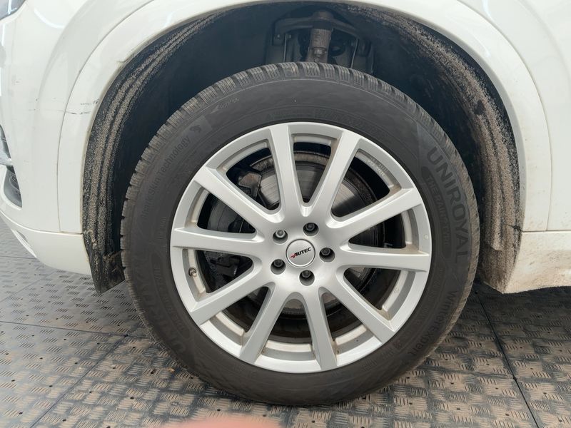Volvo XC90 2.0 D5 Momentum AWD 2018 – снимка 3