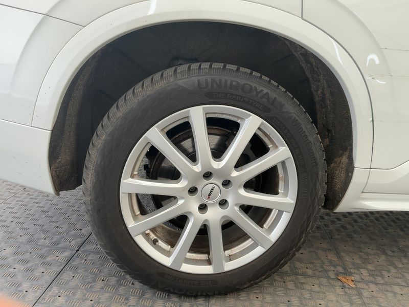 Volvo XC90 2.0 D5 Momentum AWD 2018 – снимка 9