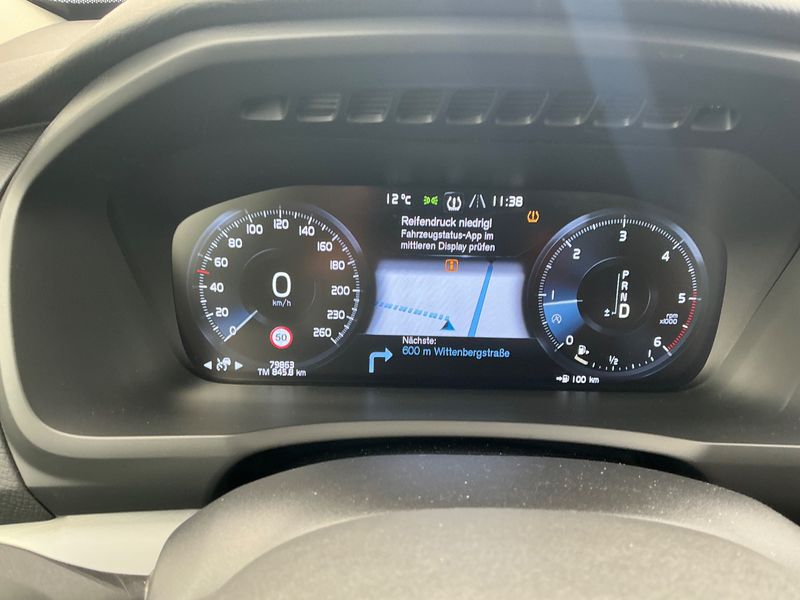 Volvo XC90 2.0 D5 Momentum AWD 2018 – снимка 19