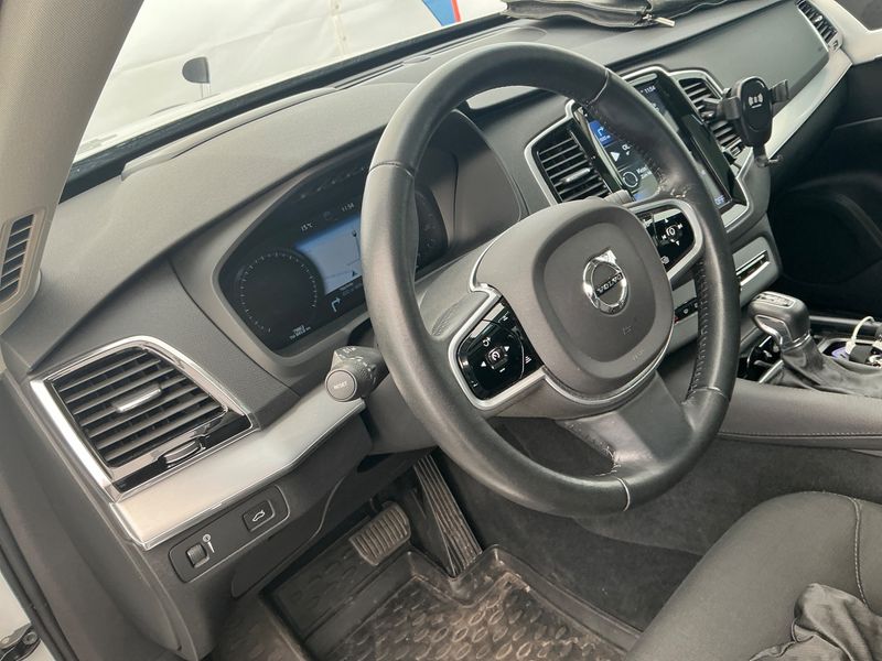 Volvo XC90 2.0 D5 Momentum AWD 2018 – снимка 28