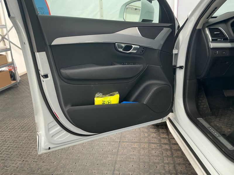 Volvo XC90 2.0 D5 Momentum AWD 2018 – снимка 25