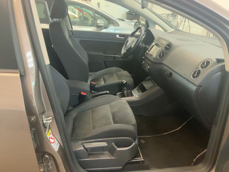 Volkswagen Golf VI Plus 1.4 TSI Highline 2013 – снимка 16
