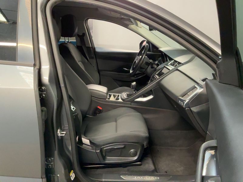 Jaguar E-Pace D150 Basis 2019 – снимка 16