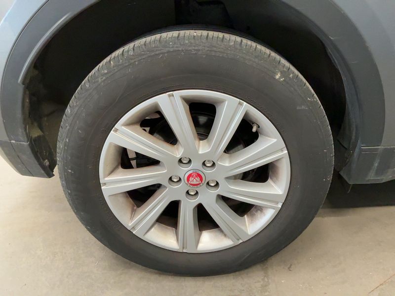 Jaguar E-Pace D150 Basis 2019 – снимка 9