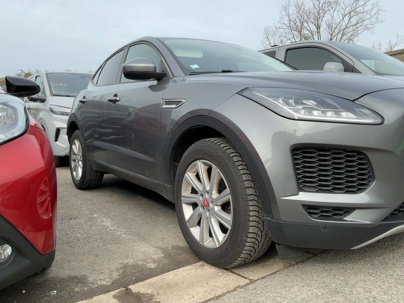 Jaguar E-Pace D150 Basis 2019 – снимка 12
