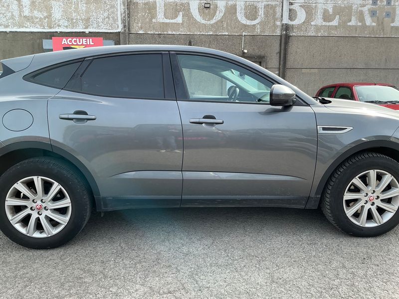Jaguar E-Pace D150 Basis 2019 – снимка 10