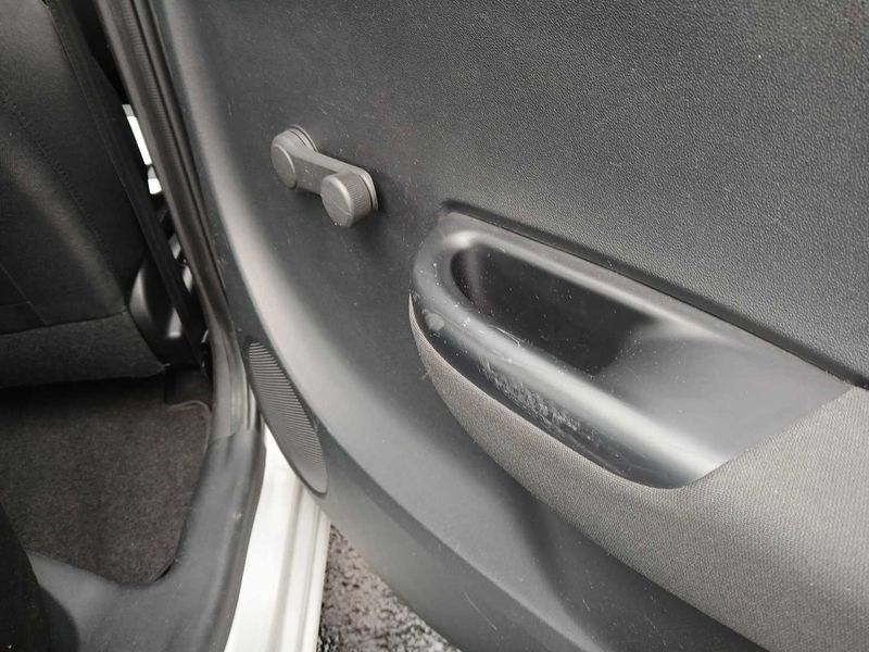 Hyundai i20 1.1 CRDi 5 Star Edition 2013 – снимка 45