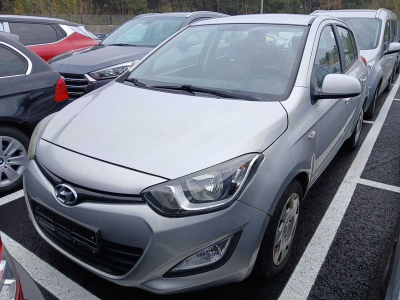 Hyundai i20 1.1 CRDi 5 Star Edition 2013 – снимка 1