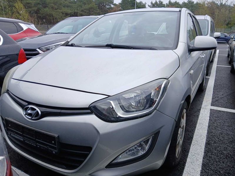 Hyundai i20 1.1 CRDi 5 Star Edition 2013 – снимка 7