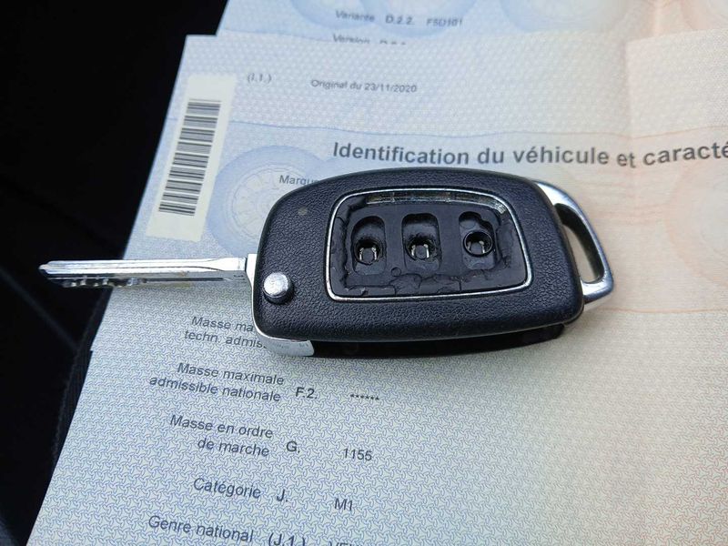 Hyundai i20 1.1 CRDi 5 Star Edition 2013 – снимка 16