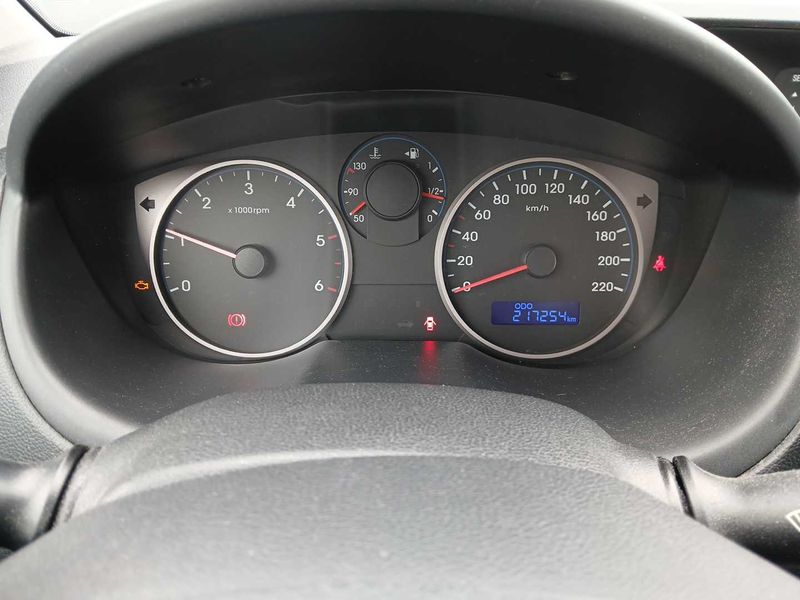 Hyundai i20 1.1 CRDi 5 Star Edition 2013 – снимка 12