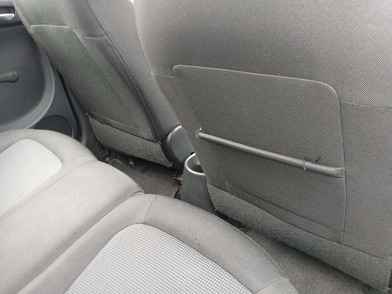 Hyundai i20 1.1 CRDi 5 Star Edition 2013 – снимка 47