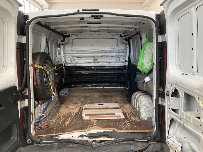 Renault Trafic 1.6 dCi Energy L1H1 2,9t Komfort 2017 – снимка 27