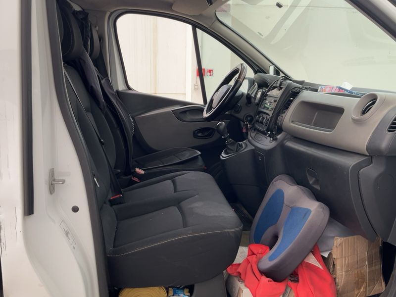 Renault Trafic 1.6 dCi Energy L1H1 2,9t Komfort 2017 – снимка 16