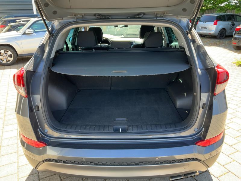 Hyundai Tucson 1.6 TGDI Intro Edition 2WD 2016 – снимка 15