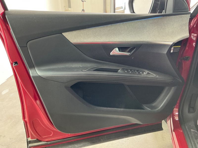 Peugeot 3008 1.2 PureTech GT 2022 – снимка 32