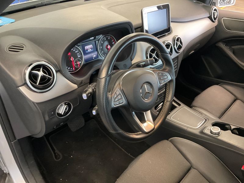 Mercedes-Benz B-Klasse B 160 Urban 2016 – снимка 30