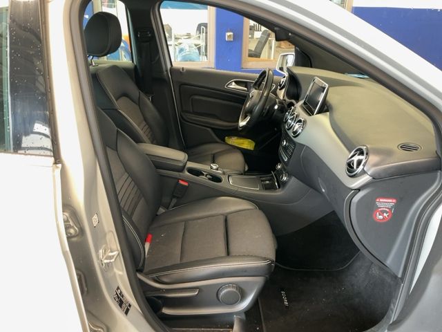 Mercedes-Benz B-Klasse B 160 Urban 2016 – снимка 16