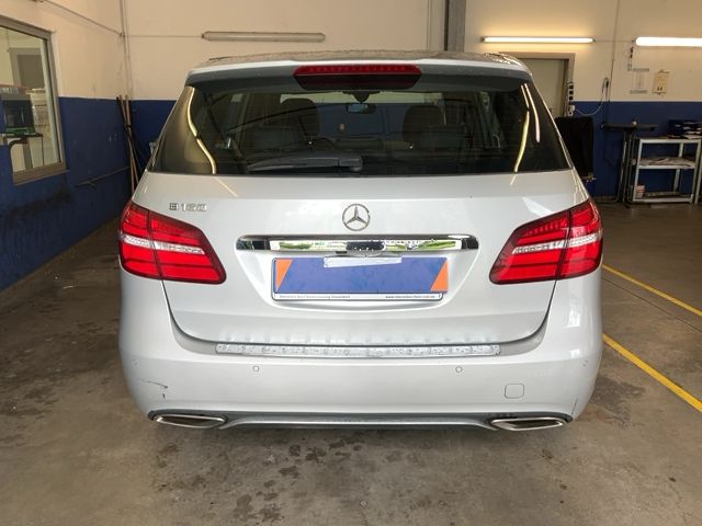 Mercedes-Benz B-Klasse B 160 Urban 2016 – снимка 7