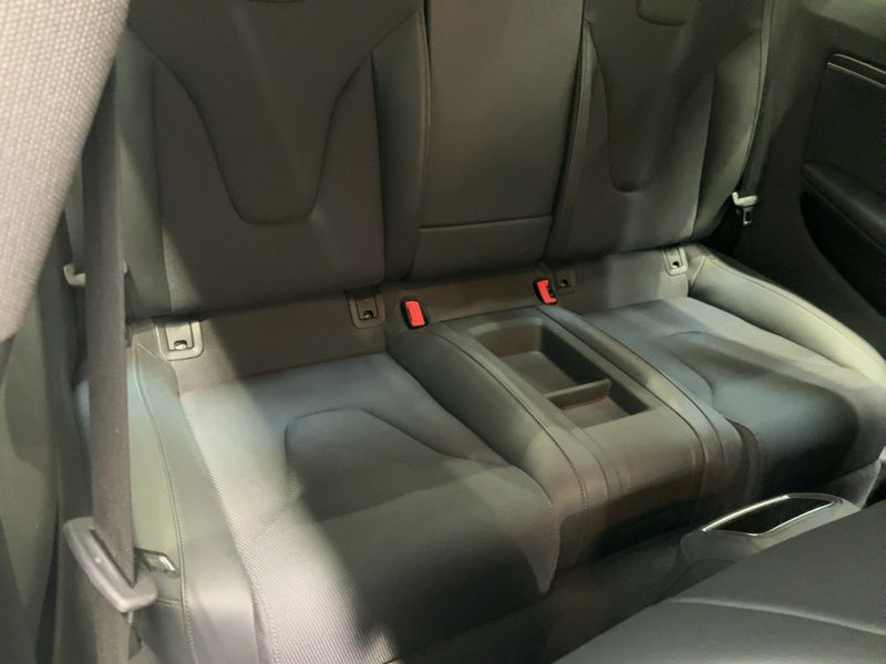 Audi S5 4.2 V8 FSI quattro 2011 – снимка 19