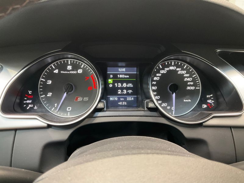 Audi S5 4.2 V8 FSI quattro 2011 – снимка 18