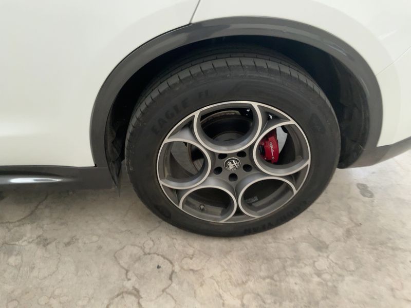 Alfa Romeo Stelvio 2.2 JTDM Ti Q4 2022 – снимка 5