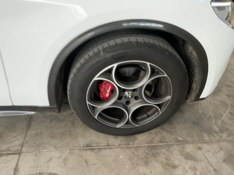Alfa Romeo Stelvio 2.2 JTDM Ti Q4 2022 – снимка 11