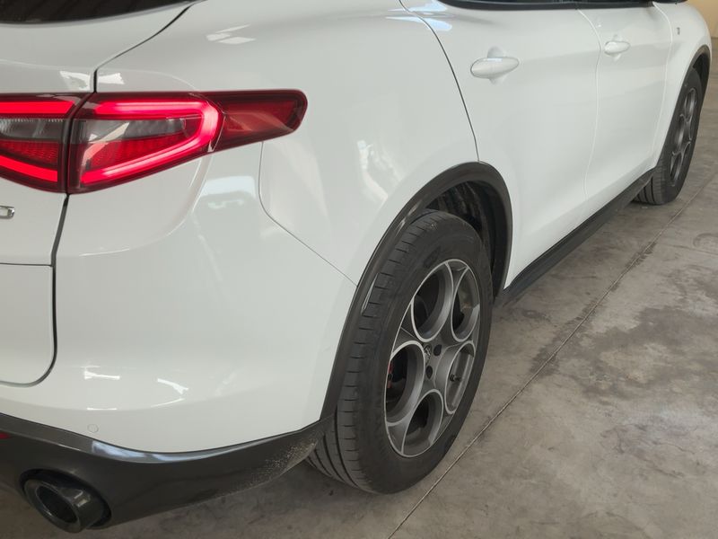 Alfa Romeo Stelvio 2.2 JTDM Ti Q4 2022 – снимка 8