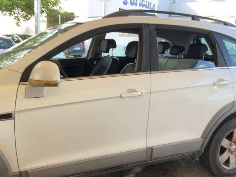 Chevrolet Captiva 2.2 Diesel D LT 2WD 2013 – снимка 4