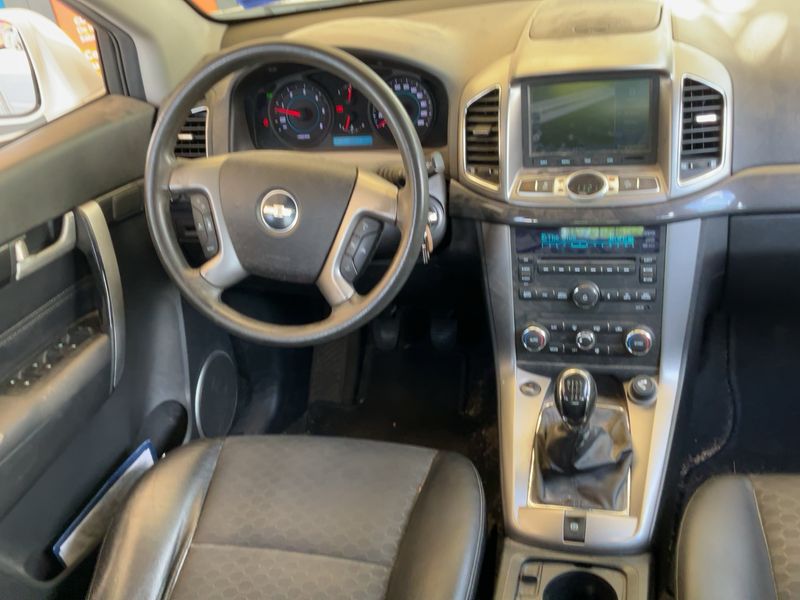 Chevrolet Captiva 2.2 Diesel D LT 2WD 2013 – снимка 17