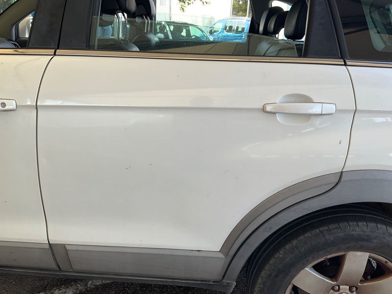 Chevrolet Captiva 2.2 Diesel D LT 2WD 2013 – снимка 26