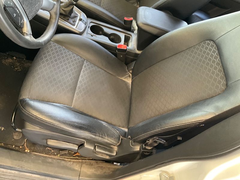 Chevrolet Captiva 2.2 Diesel D LT 2WD 2013 – снимка 37
