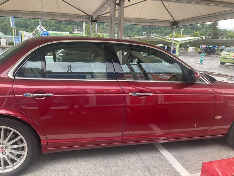 Jaguar XJ 2.7 D V6 Executive 2007 – снимка 10