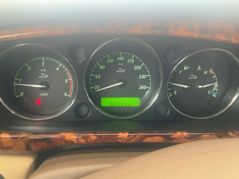 Jaguar XJ 2.7 D V6 Executive 2007 – снимка 18