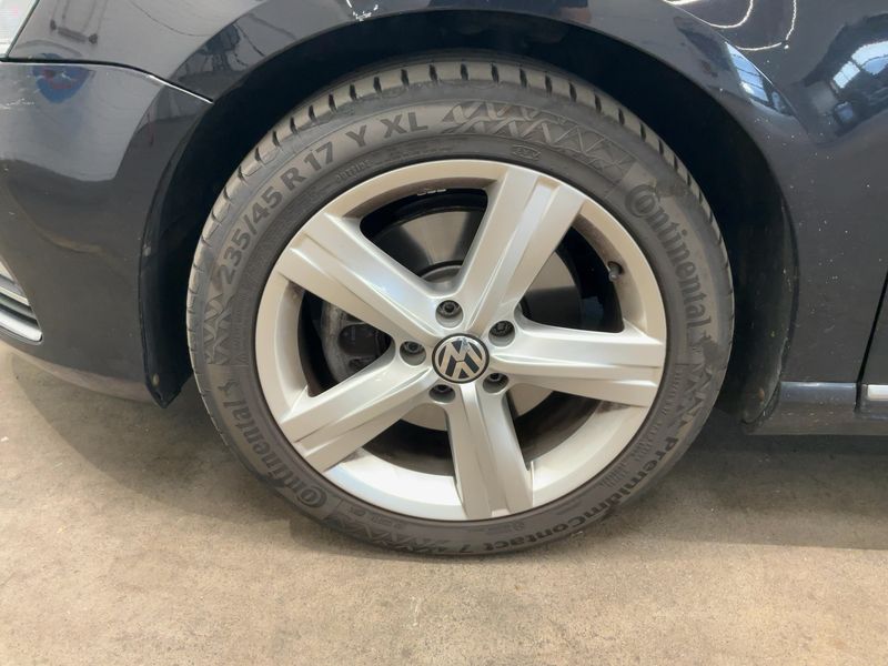 Volkswagen Passat 2.0 TDI Business Edition BlueMotion Tech 2014 – снимка 3