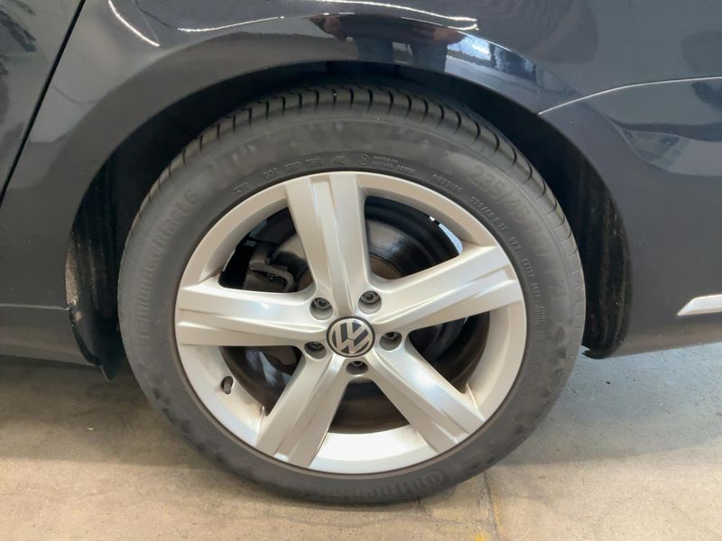 Volkswagen Passat 2.0 TDI Business Edition BlueMotion Tech 2014 – снимка 5