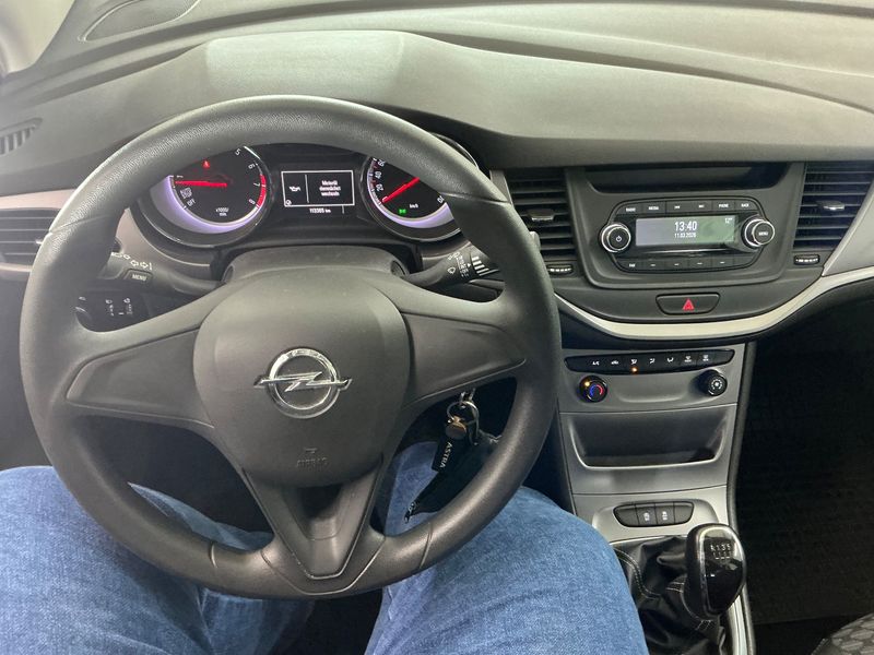 Opel Astra 1.0 Turbo Selection Start/Stop 2017 – снимка 17