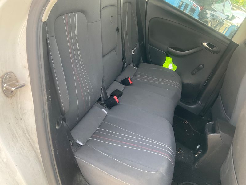 Seat Altea 1.6 TDI 4Kids Reference Ecomotive 2013 – снимка 19