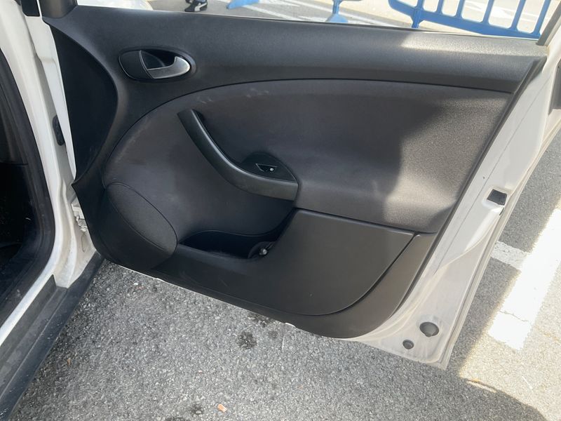 Seat Altea 1.6 TDI 4Kids Reference Ecomotive 2013 – снимка 17