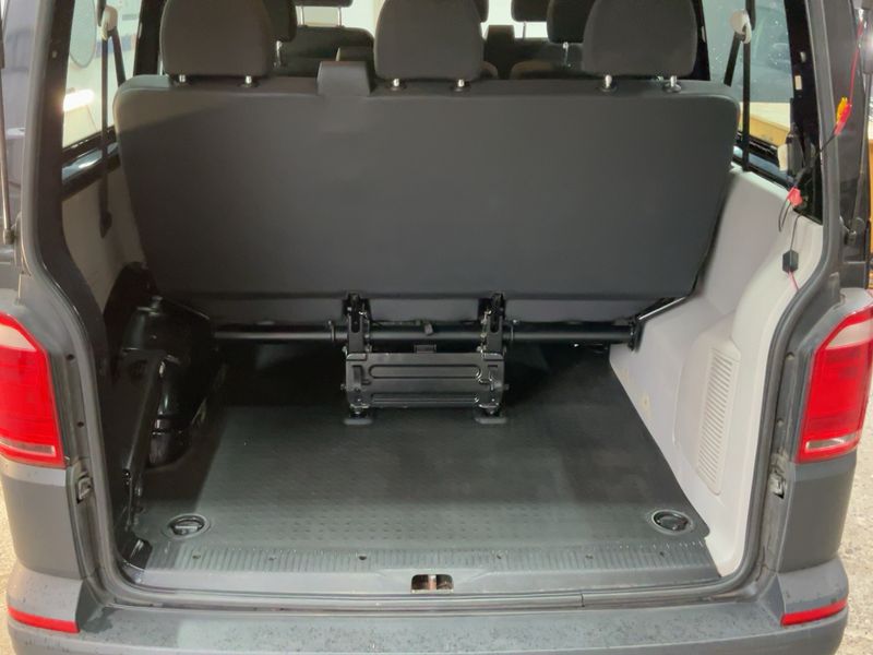 Volkswagen T6 Kombi 2.0 TDI 2019 – снимка 15