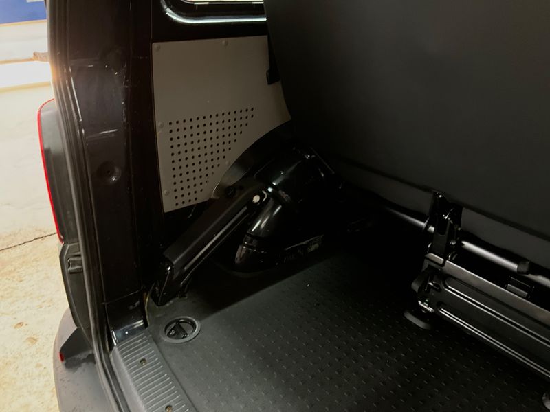 Volkswagen T6 Kombi 2.0 TDI 2019 – снимка 28