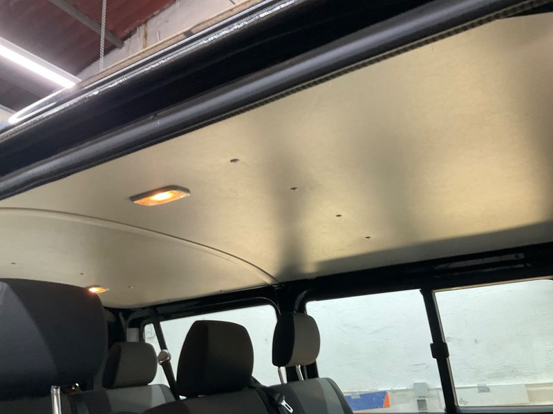 Volkswagen T6 Kombi 2.0 TDI 2019 – снимка 31